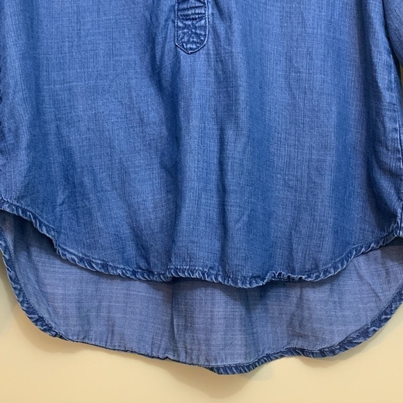 Cloth & Stone | 100% Tencel Blue Denim Hi Lo Rounded Hem 3 Button Top Shirt S - Picture 13 of 17